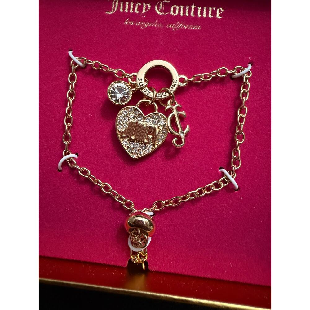 Juicy Couture Gold Tone Charm Bracelet Heart Crystal Logo NIB Gift Box - Picture 3 of 5